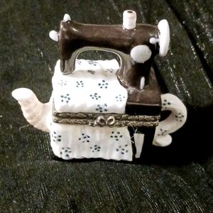 Collectible Painted Porcelain Gift, Jewelry or Trincket Box, Sewing Machine